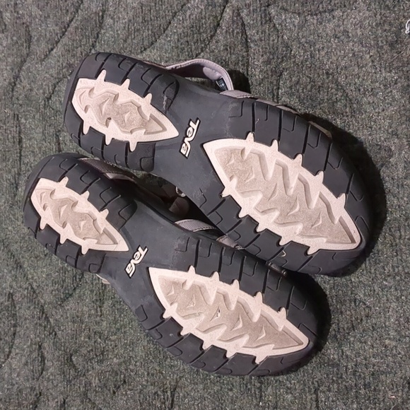 Teva Women's Sandals Tirra SN 4266 Size 7 Trail Water Sport Outdoors Beige - Picture 3 of 6